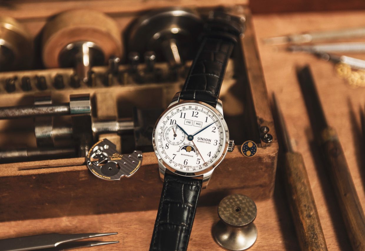 Union Glashütte 1893 Johannes Dürrstein Mondphase D007.458.16.017.00 E 2.750 E 2.750 PR2 red