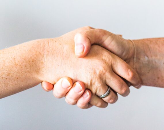 sincerely media EtyBBUByPSQ unsplash