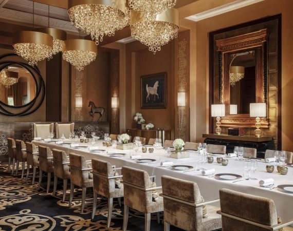 OO RoyalMirage FB Celebrities Bar PrivateDining Main 0339 HDR MASTER