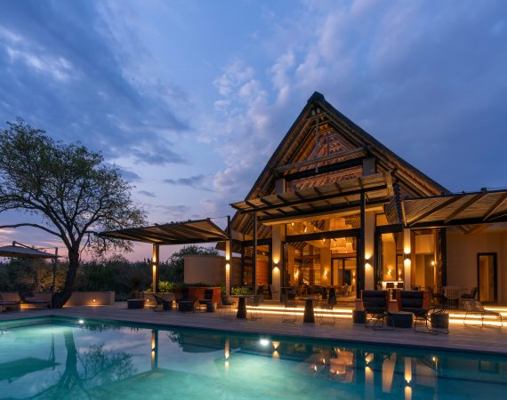 Radisson Safari Hotel Hoedspruit Pegasus Pool Deck 03