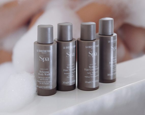 lbq35.00b skin spa plus group show er bath 02 3 4 cmyk 0223 presse a4 highres