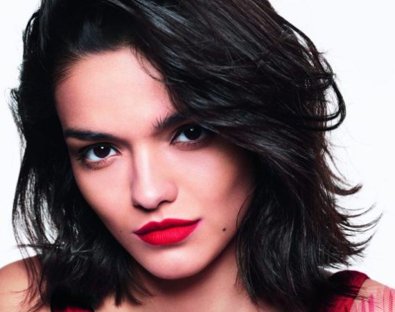 M960 RENO ROUGE 24 M07F Rachel Mask Final MS EXT L4 F39 811x1030 zugeschnitten e1707907748826