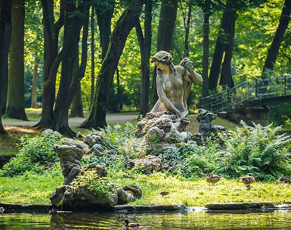 Schwaneninsel mit Figurengruppe im Hofgarten Bayreuth c Bayerische Schloesserverwaltung Thomas Koehler