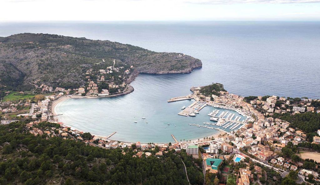 03 Playa de Port de Soller %C2%A9 fincallorca 1024x594 1