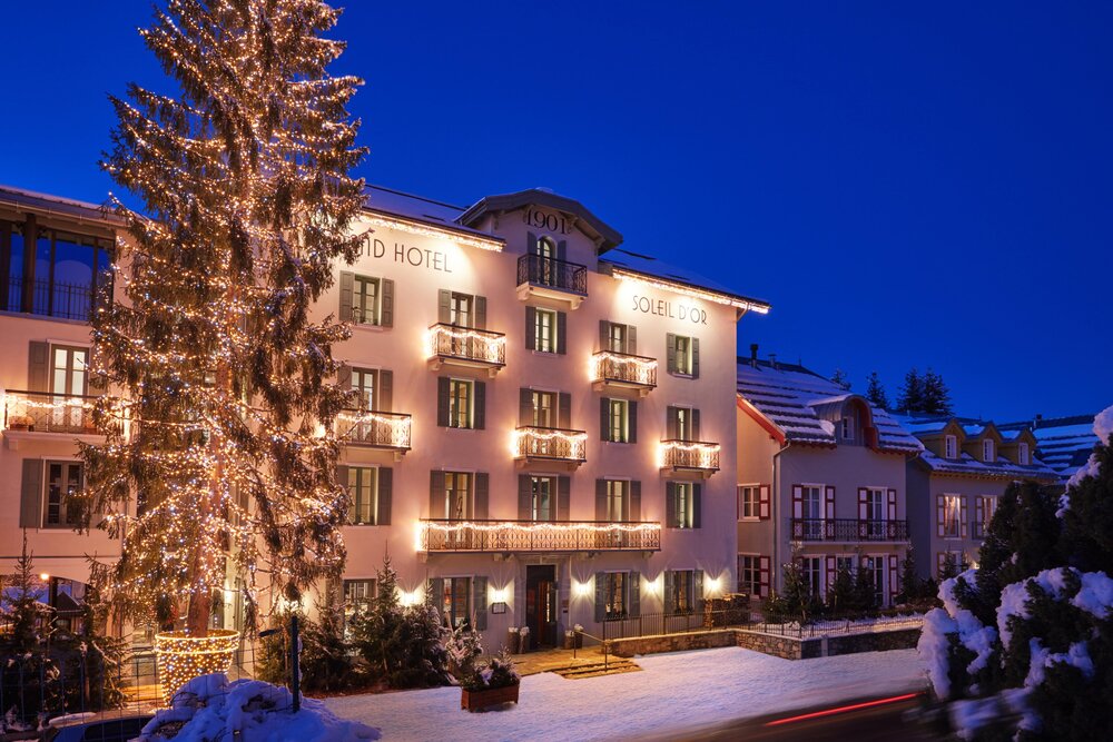Exterior c Grand Hotel Soleil dOr 2