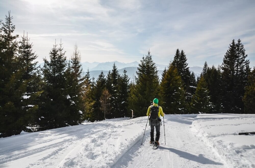 schneeschuhwanderung in der traumhaften natur c marika unterladstaetter tratterhof 1024x678 1