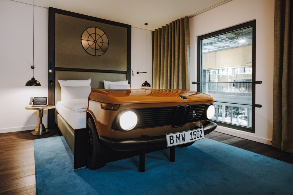 AMERON Muenchen Motorworld Themenzimmer BMW Foto Holger Rauner