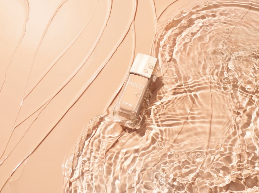 M028 FOREVER S1 25 M01E Solo Hydra Nude cmjn CROP L4 F39 1024x763 1