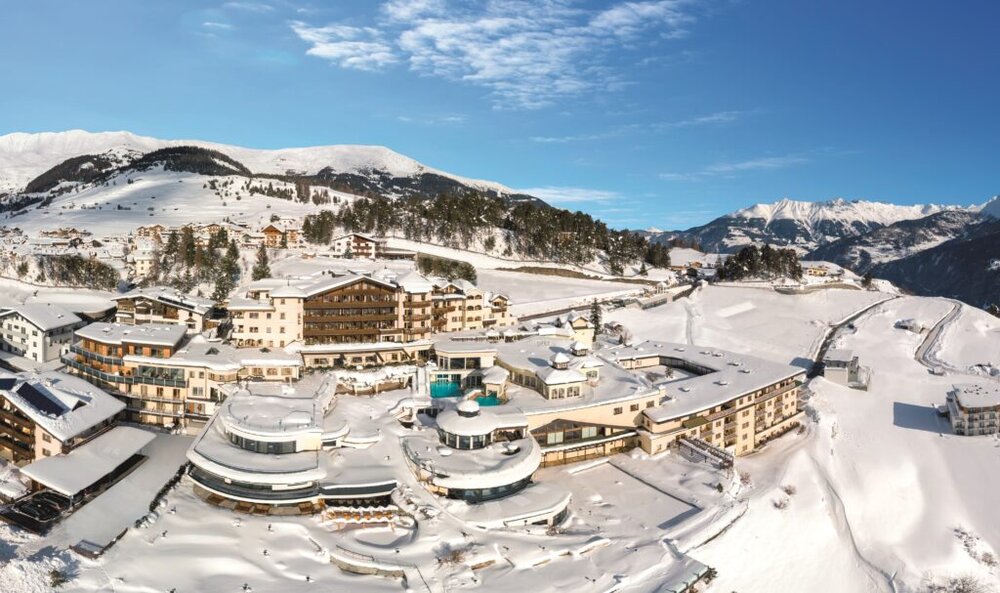 hotelansicht im winter wellnessresidenz schalber 1024x607 1