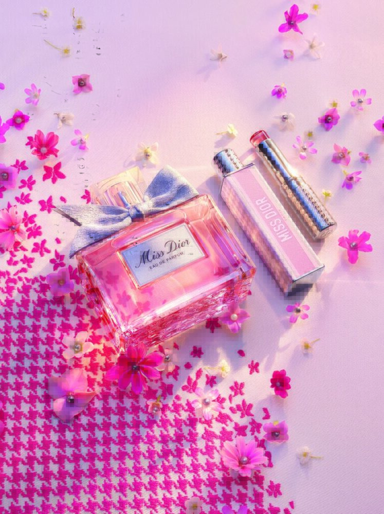 F872 LOVE ATELIER 25 P08E DUO EDP MINI MISS CROP L4 F39 765x1024 1