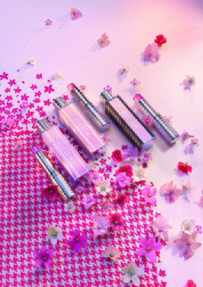 F872 LOVE ATELIER 25 P10D TRIO MINI MISS CROP L4 F39 727x1024 1