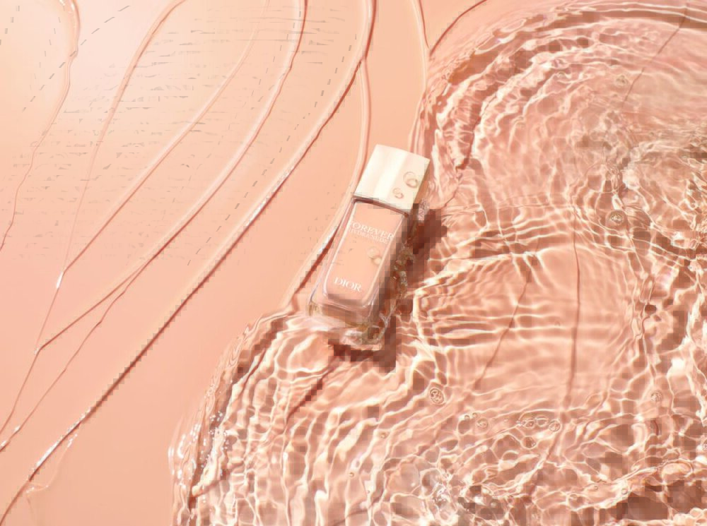 M028 FOREVER S1 25 M01E Solo Hydra Nude cmjn CROP L4 F39 1024x763 1