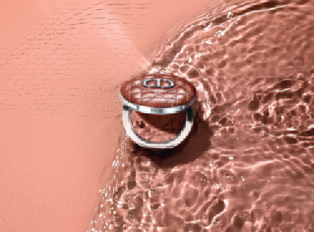 M028 FOREVER S1 25 M05i Solo Bronzer CROP L4 F39 1024x755 1