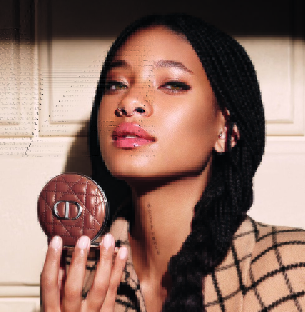 M128 FOREVER S1 25 M10L Willow Bronzer CROP L4 F39 1001x1024 1