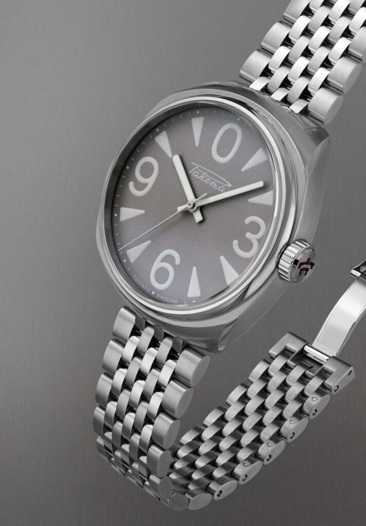 RAKETA W 11 16 30 0297 8 web 712x1024 1