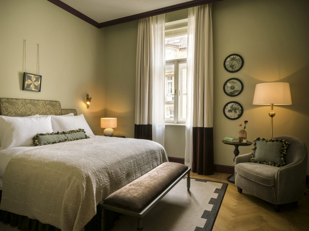 Sir Prague Room by Steve Herud 1024x768 1