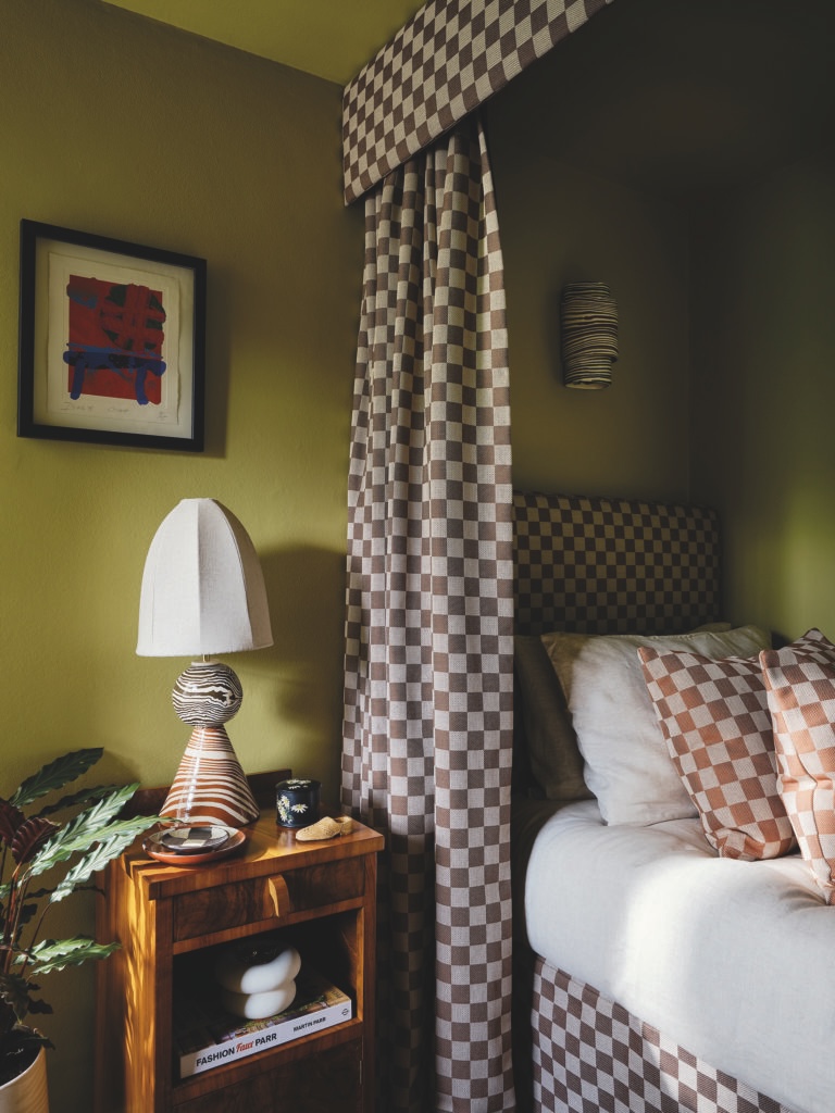 02 Harlequin x Henry Holland BlenetsCheckMini 134227 02 768x1024 1