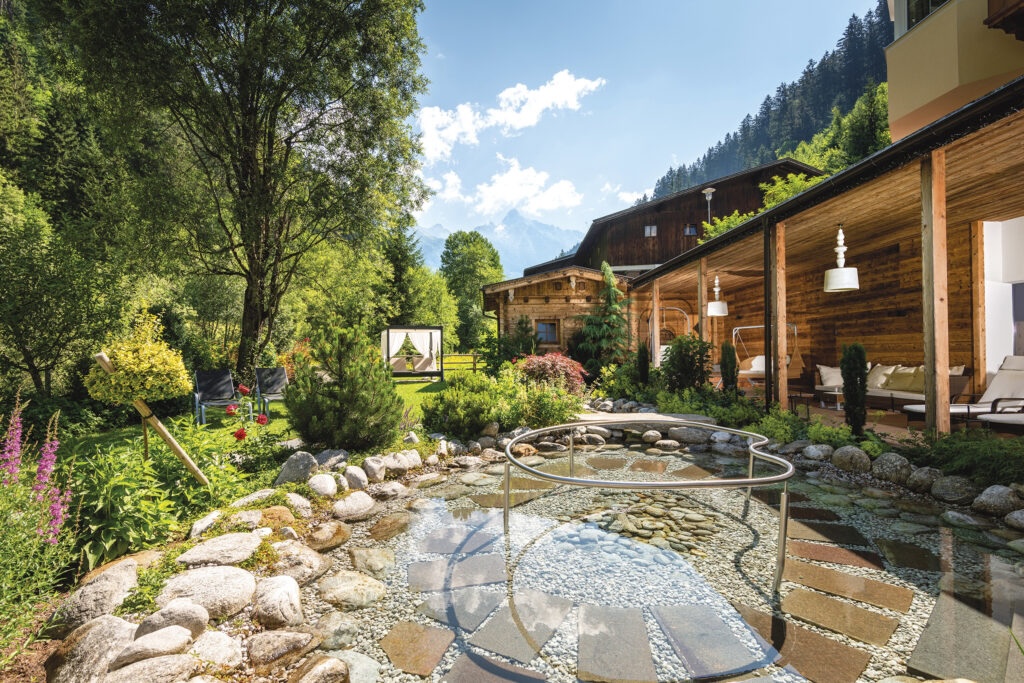 Kneipp Becken c Ferienhotel Zillergrund GmbH 1024x683 1