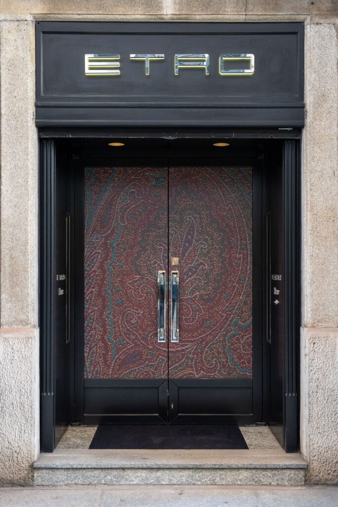 5 THREADS 40 YEARS ETRO EXHIBITION ARNICA 1 683x1024 1