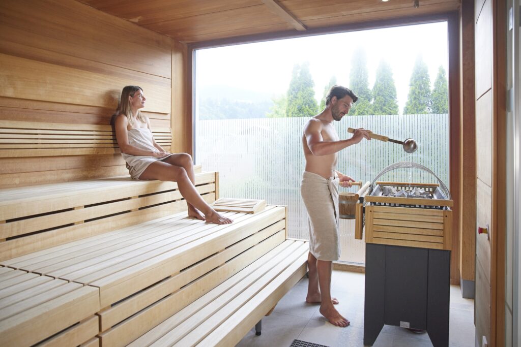 romantische auszeit zu zweit c simon hausberger das hohe salve sportresort 1024x683 1