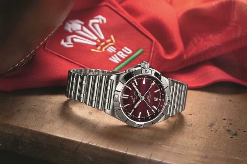 23 Breitling Chronomat 40 Six Nations Wales Ref. A323988B1K1A1 StillLife CMYK 1024x683 1