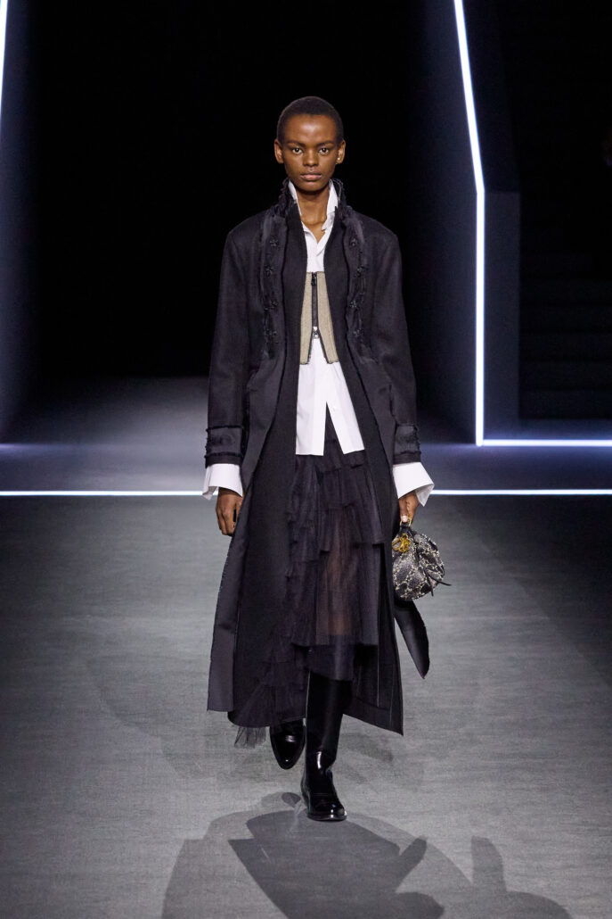 3 DIOR MODE FEMME FALL WINTER 2025 2026 LOOK 3