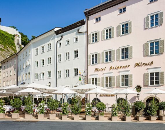 Aussenansicht c Hotel Goldener Hirsch