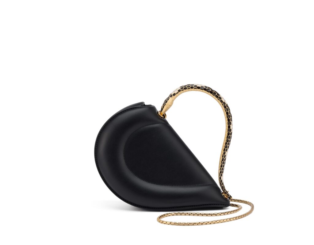 Bvlgari Serpenti Cuore Bag S Black EUR3900 1024x799 1