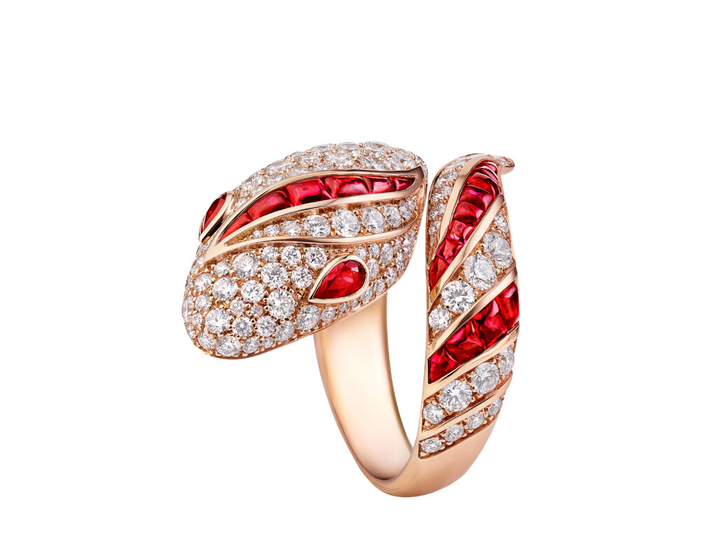 Bvlgari Serpenti Viper Ring Rosegold Rubin EUR PaA 2 1024x799 1