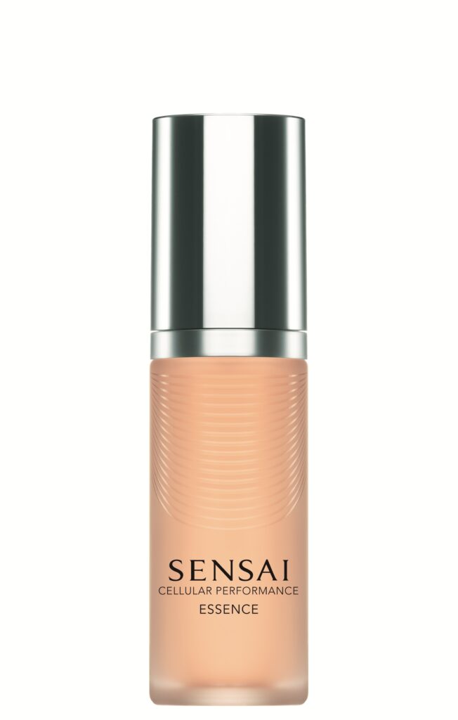 ESSENCE 652x1024 1