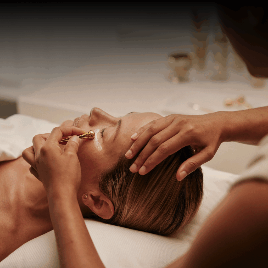 Estee Lauder Skin Longevity Institute Launch im Hacienda AltaGracia Carolyn Murphy 2 1024x1024 1