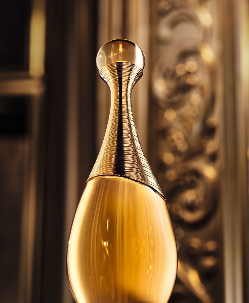 F093 JADORE REPACK EDP 25 P007E VERSAILLES V09 CROP L4 F39 843x1024 1