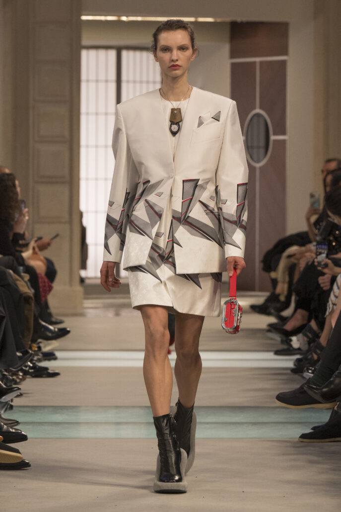LV AW25 Look 32