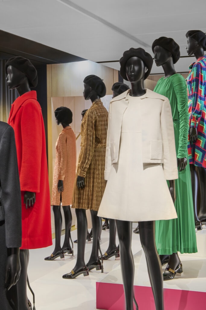 SCENOGRAPHY © ADRIEN DIRAND 11 683x1024 1