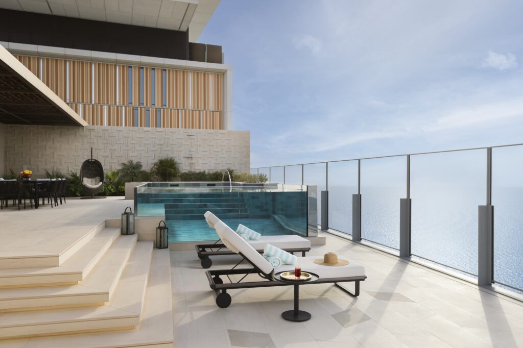 atrskyscapepenthouseseaview pool hr 1024x682 1