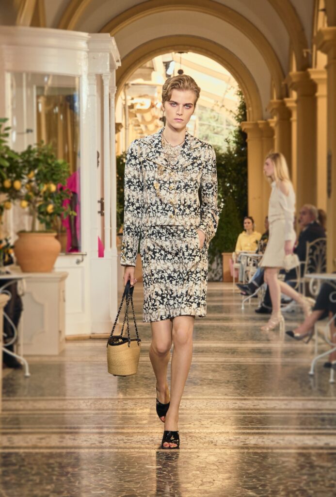 chanel cruise 2025 26 collection look 29 LD 693x1024 1