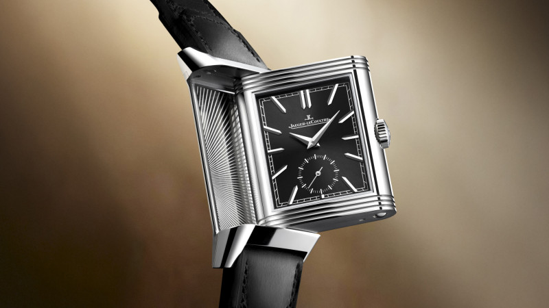 800 2025 q398847j reverso duoface ss closeup1 adobe98 16 9
