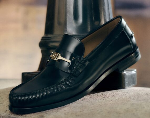 FERRAGAMO FG PF25 STILL LIFE HERO 250203 0394 V4 QC 1080 1350 300DPI e1755594769775