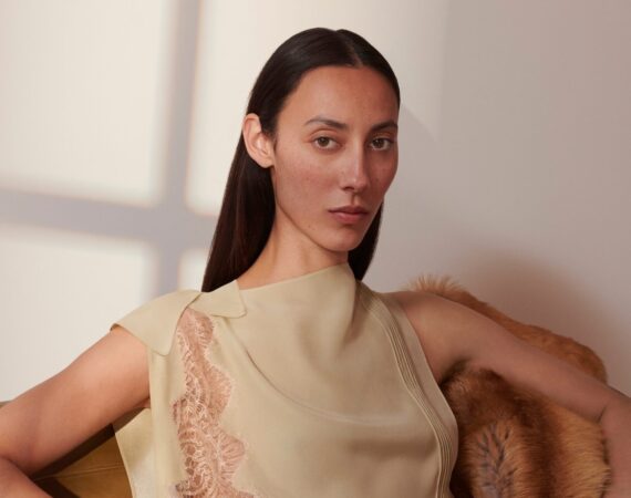 FERRAGAMO SF PS26 LB LOOK 26 01 scaled e1755605404770