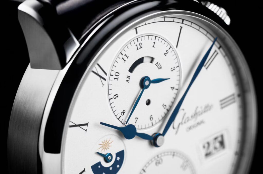 Glashuette Original W18902010430 Detail 4 1240x820.jpg 1024x677 1