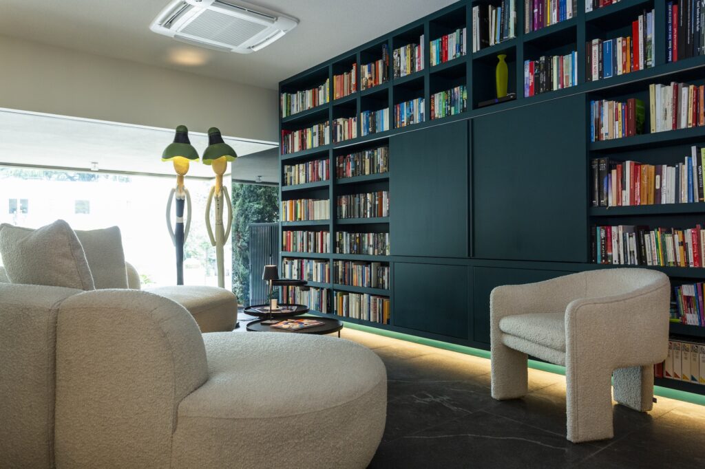 Hotel Mignon Bibliothek Copyright Anneliese Kompatscher 4 1024x682 1