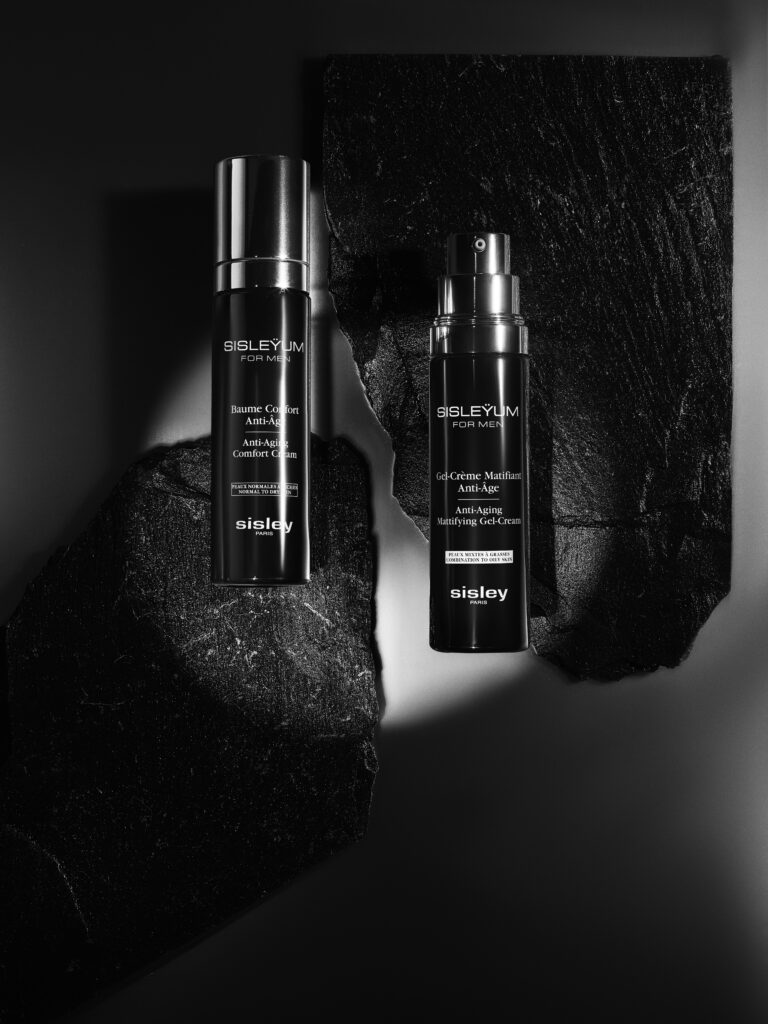 155050 visual ambiance Sisleyum Anti Aging Mattifying Gel Cream Confort Cream 2 768x1024 1