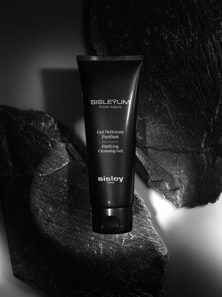 155070 visual ambiance Sisleyum Purifying Cleansing Gel 2 768x1025 1