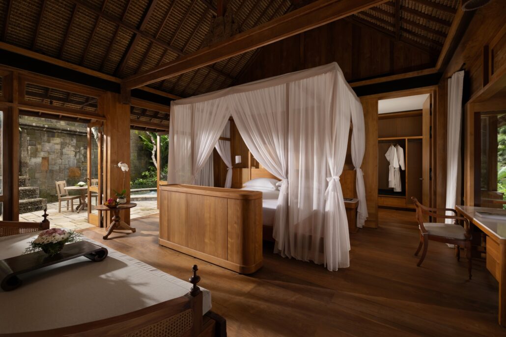 COMO Shambhala Estate Bayugita Residence Suite Bedroom