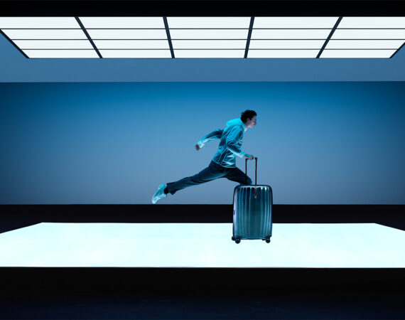 Lifestyle V4 wide can not be zoomed in or cropped excessively