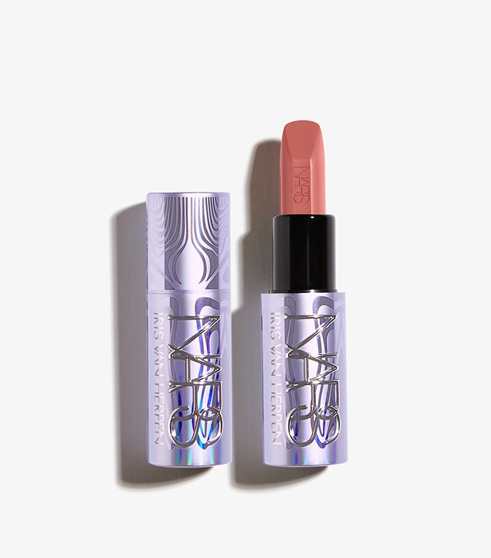 NARS HO25 Holiday Soldier ExplicitLipstick Blame ClosedOpen GLBL B 1