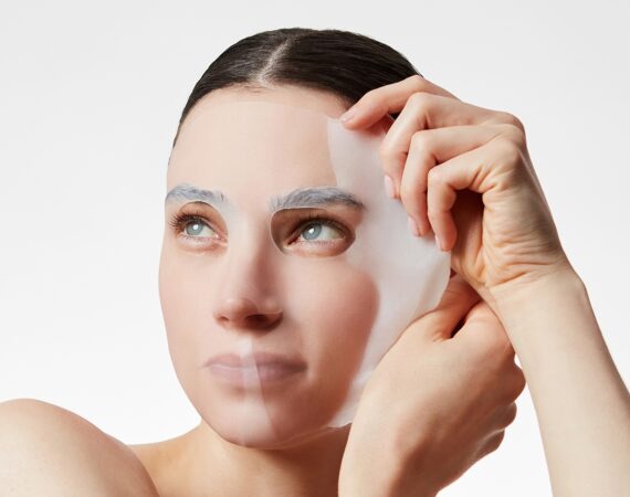 REGENERATING MASK TREATMENT PRESS PICTURE EXP09 2028 7 e1759830804464