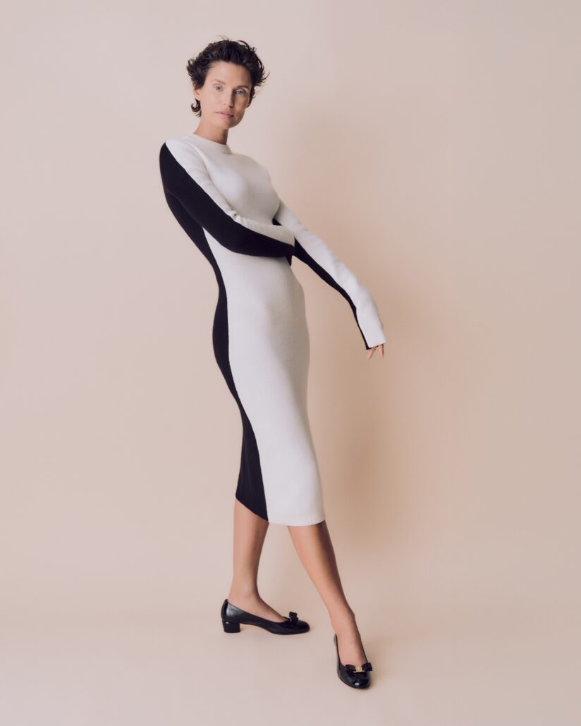 Ferragamo LOOK 01 BIANCA FERRAGAMO VARA SHOES 0059 a