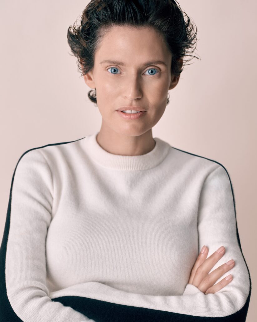 Ferragamo PORTRAIT 01 BIANCA FERRAGAMO VARA SHOES 0033 a