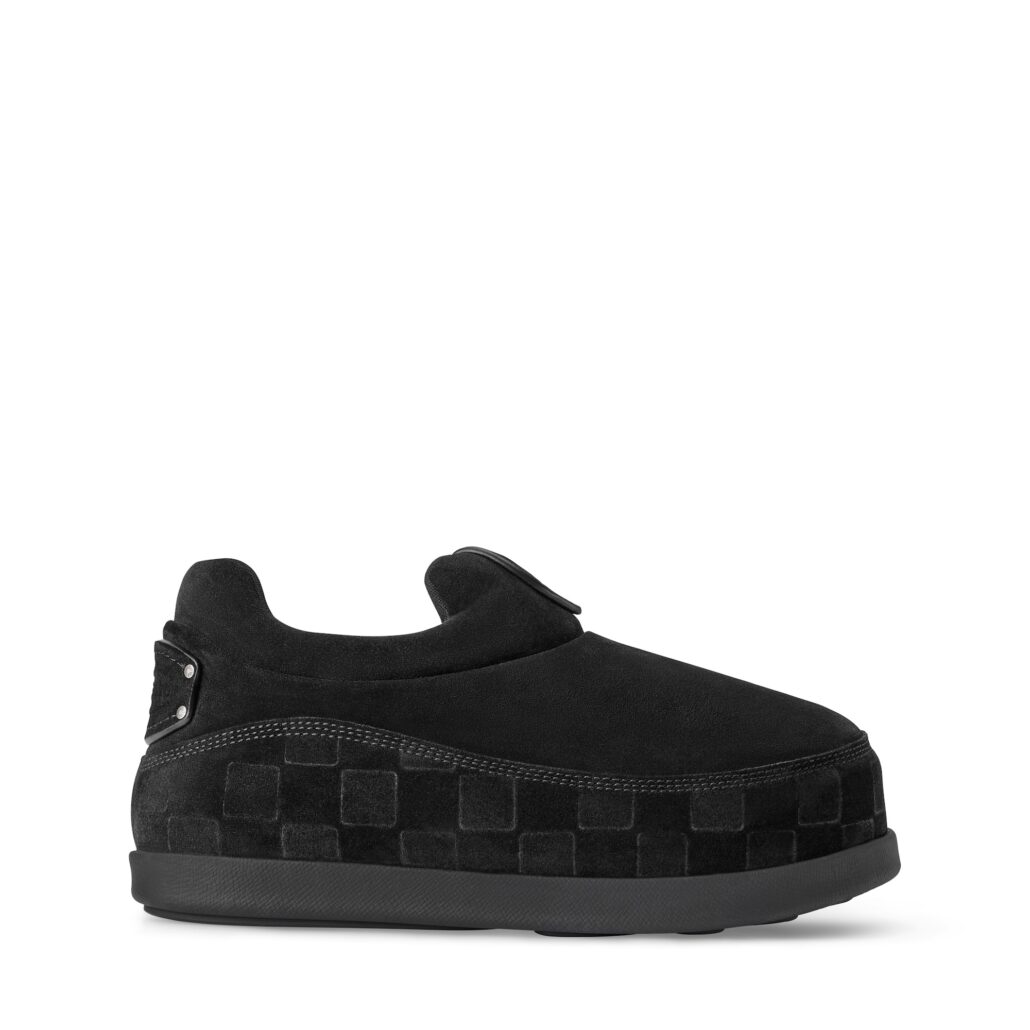 LV YETI SLIP ON BLACK